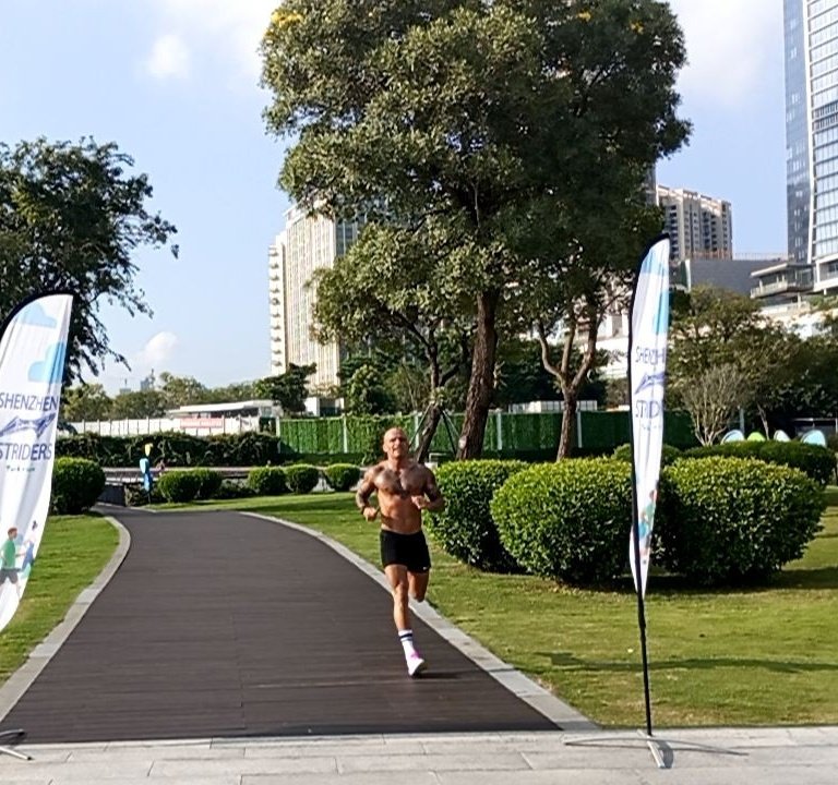 Finish photo - Daniel Martin